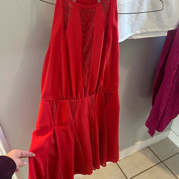 BCBG Red dress great for Christmas party of wedding. Fits like size 2 or 4. - Picture 4 of 4